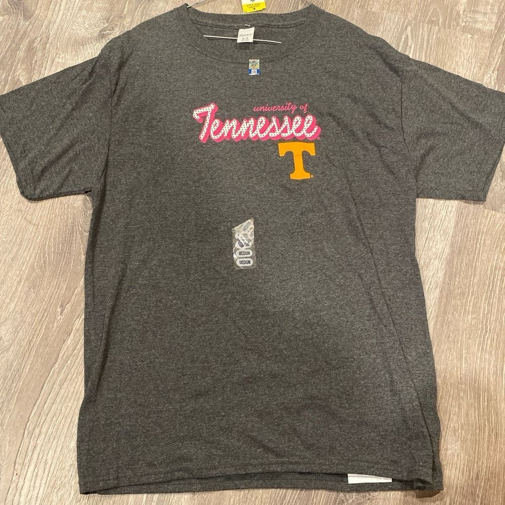 Tennessee Volunteer Women's shirt size Medium‎